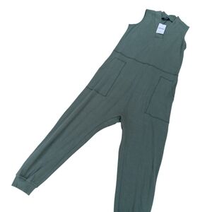 Chic Green Jumpsuit for Women